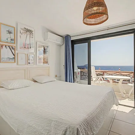 With Beautiful Ocean View Apartment